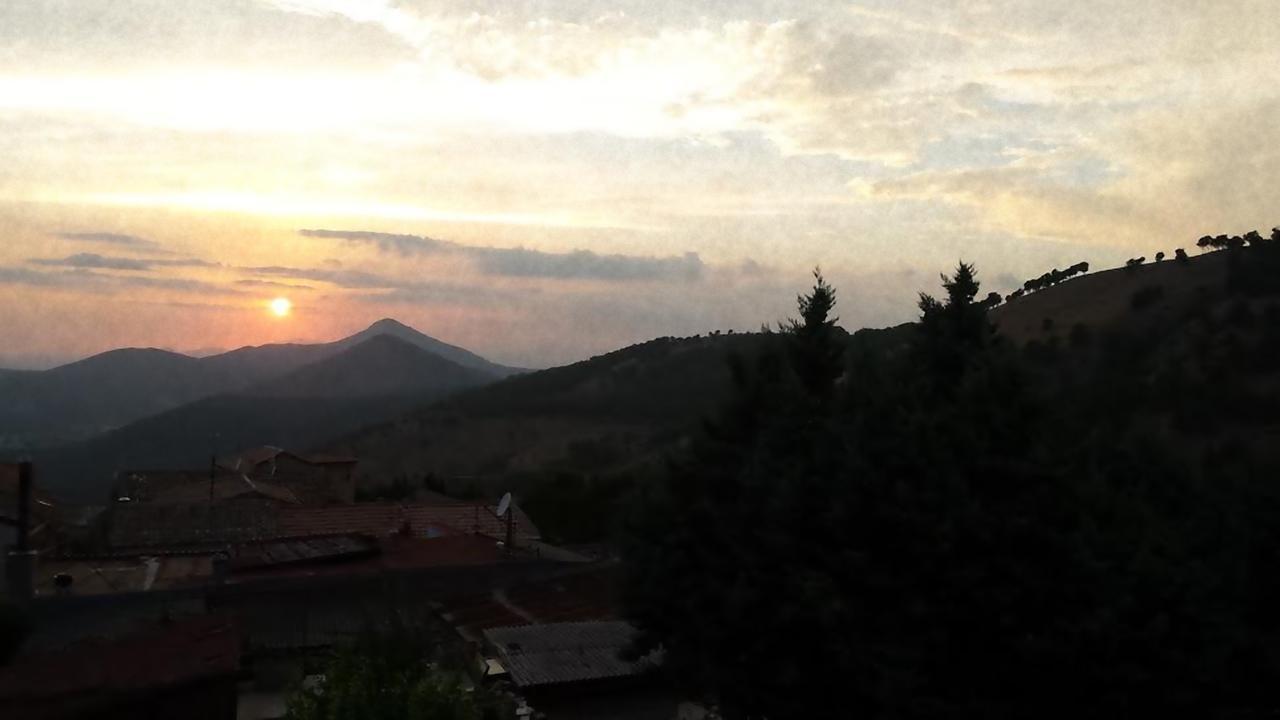 카세르타베키아 La Pietra D'Argento B&B 외부 사진
